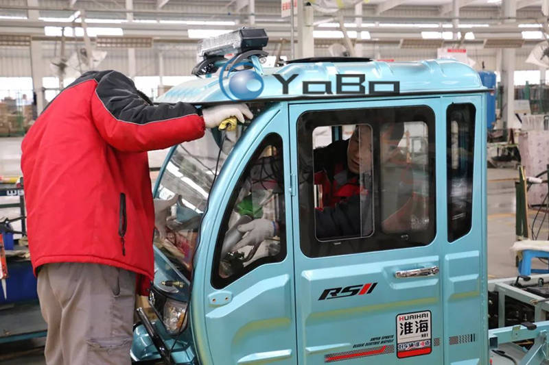 Tricycle assembly line